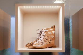 Fotoservizio/SS 2021/WOMEN/PRESENTAZIONE/AGL/DP2/18