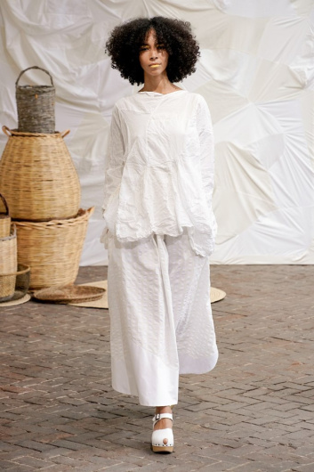 Fotoservizio/SS 2021/WOMEN/SFILATA/DANIELA GREGIS/DP2/0