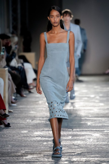 Fotoservizio/SS 2021/WOMEN/SFILATA/BOSS/DP2/5