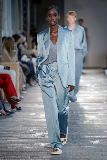 Fotoservizio/SS 2021/WOMEN/SFILATA/BOSS/DP2/7
