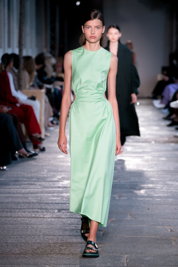 Fotoservizio/SS 2021/WOMEN/SFILATA/BOSS/DP2/4