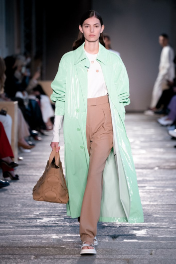 Fotoservizio/SS 2021/WOMEN/SFILATA/BOSS/DP2/16