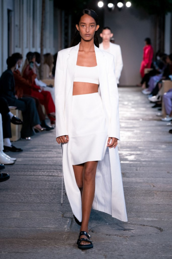 Fotoservizio/SS 2021/WOMEN/SFILATA/BOSS/DP2/18