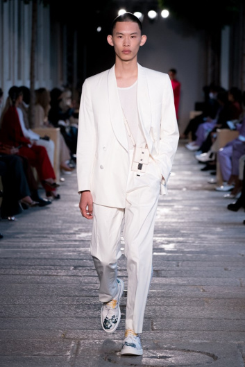 Fotoservizio/SS 2021/WOMEN/SFILATA/BOSS/DP2/19