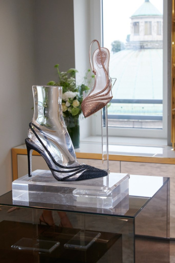 Fotoservizio/SS 2021/WOMEN/APPUNTAMENTO/RENÉ CAOVILLA/DP2/18