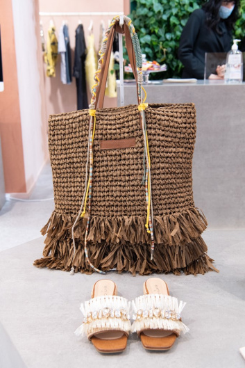 Fotoservizio/SS 2021/WOMEN/PRESENTAZIONE/BEATRICE B/DP2/0
