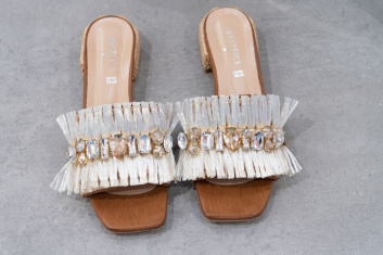 Fotoservizio/SS 2021/WOMEN/PRESENTAZIONE/BEATRICE B/DP2/3