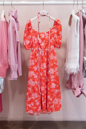 Fotoservizio/SS 2021/WOMEN/PRESENTAZIONE/BEATRICE B/DP2/9