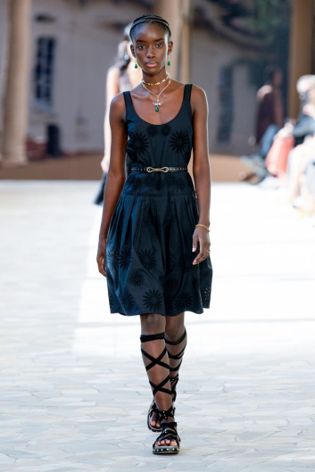 Fotoservizio/SS 2021/WOMEN/SFILATA/PORTS 1961/DP2/15