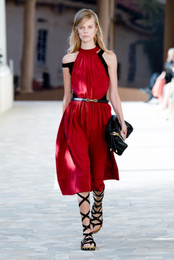Fotoservizio/SS 2021/WOMEN/SFILATA/PORTS 1961/DP2/24