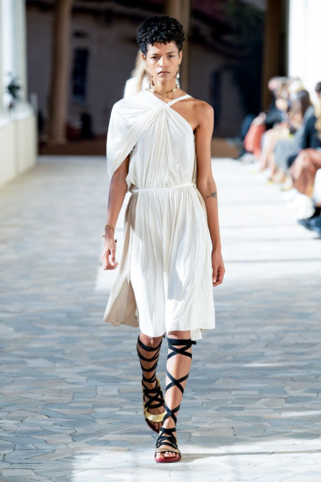 Fotoservizio/SS 2021/WOMEN/SFILATA/PORTS 1961/DP2/26