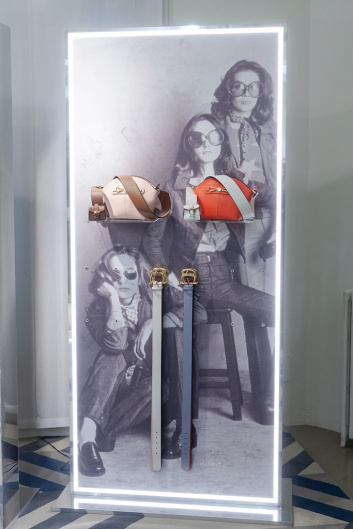Fotoservizio/SS 2021/WOMEN/PRESENTAZIONE/POLLINI/DP2/2