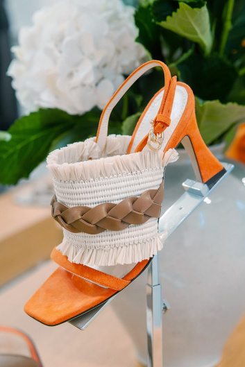Fotoservizio/SS 2021/WOMEN/PRESENTAZIONE/POLLINI/DP2/19