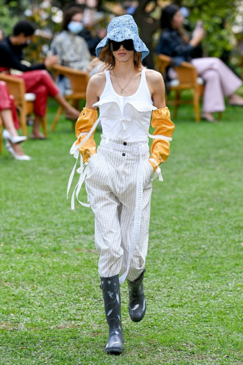Fotoservizio/SS 2021/WOMEN/SFILATA/PHILOSOPHY DI LORENZO SERAFINI/DP2/1