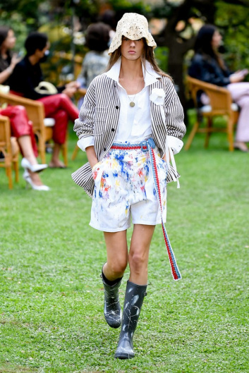 Fotoservizio/SS 2021/WOMEN/SFILATA/PHILOSOPHY DI LORENZO SERAFINI/DP2/9