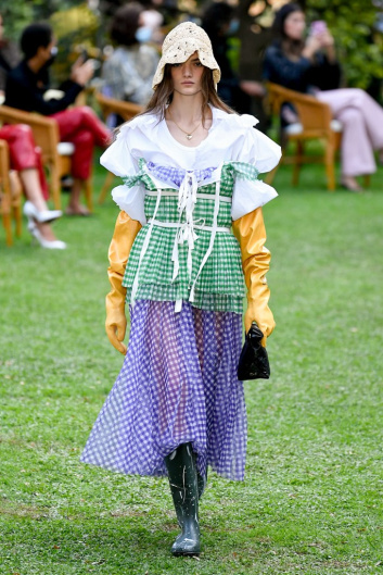 Fotoservizio/SS 2021/WOMEN/SFILATA/PHILOSOPHY DI LORENZO SERAFINI/DP2/7