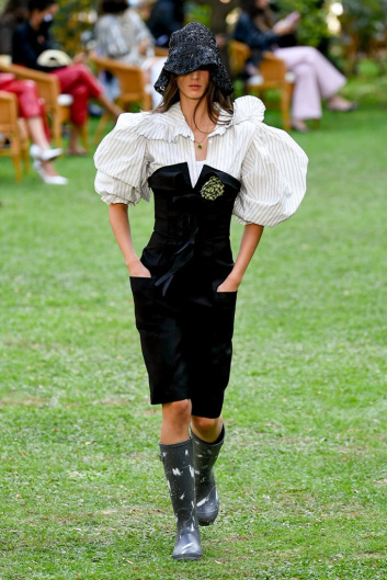 Fotoservizio/SS 2021/WOMEN/SFILATA/PHILOSOPHY DI LORENZO SERAFINI/DP2/16