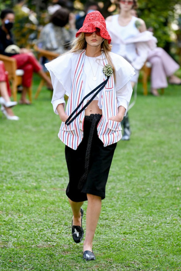 Fotoservizio/SS 2021/WOMEN/SFILATA/PHILOSOPHY DI LORENZO SERAFINI/DP2/9