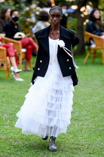 Fotoservizio/SS 2021/WOMEN/SFILATA/PHILOSOPHY DI LORENZO SERAFINI/DP2/26