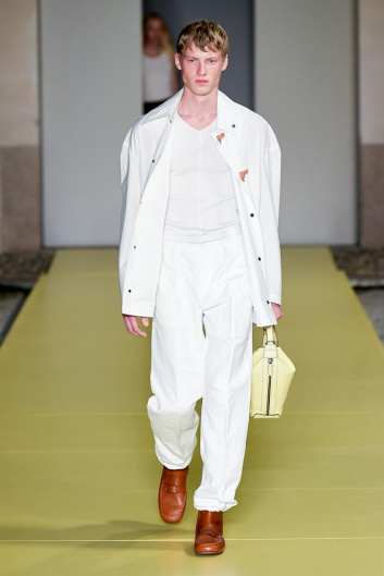 Fotoservizio/SS 2021/WOMEN/SFILATA/SALVATORE FERRAGAMO/DP2/4