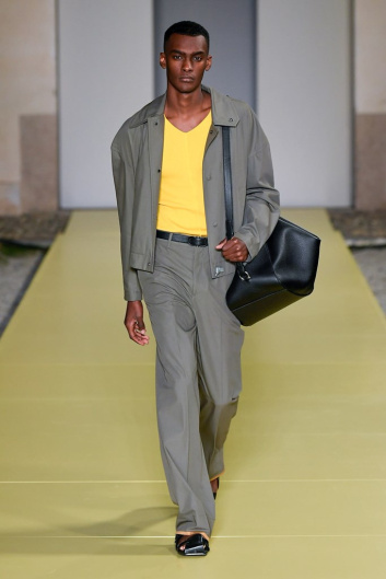 Fotoservizio/SS 2021/WOMEN/SFILATA/SALVATORE FERRAGAMO/DP2/1