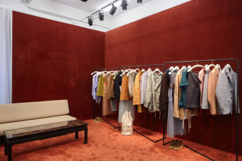 Fotoservizio/SS 2021/WOMEN/APPUNTAMENTO/ANDREA POMPILIO/DP2/1