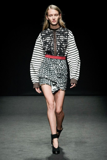 Fotoservizio/SS 2021/WOMEN/SFILATA/SHI.RT/DP2/3