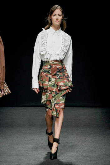 Fotoservizio/SS 2021/WOMEN/SFILATA/SHI.RT/DP2/1