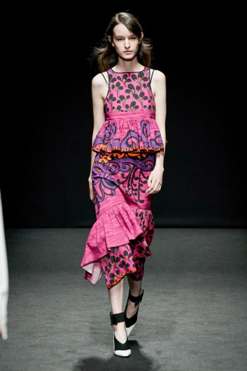 Fotoservizio/SS 2021/WOMEN/SFILATA/SHI.RT/DP2/2