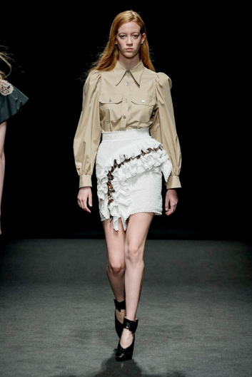 Fotoservizio/SS 2021/WOMEN/SFILATA/SHI.RT/DP2/6