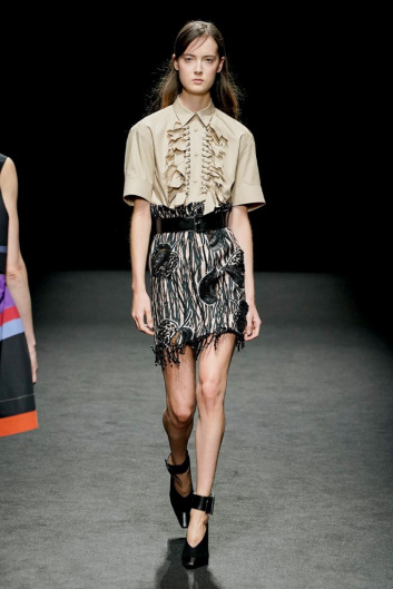 Fotoservizio/SS 2021/WOMEN/SFILATA/SHI.RT/DP2/0