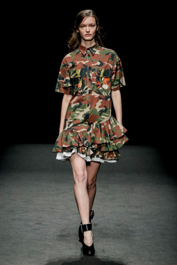 Fotoservizio/SS 2021/WOMEN/SFILATA/SHI.RT/DP2/7