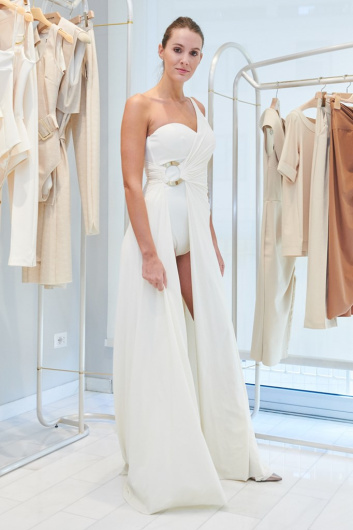 Fotoservizio/SS 2021/WOMEN/APPUNTAMENTO/CHIARA BONI/DP2/6