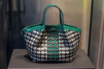 Fotoservizio/SS 2021/WOMEN/PRESENTAZIONE/SERAPIAN/DP2/10