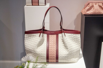 Fotoservizio/SS 2021/WOMEN/PRESENTAZIONE/SERAPIAN/DP2/17