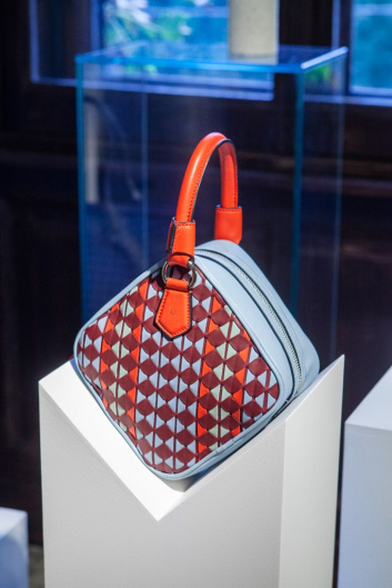 Fotoservizio/SS 2021/WOMEN/PRESENTAZIONE/SERAPIAN/DP2/24