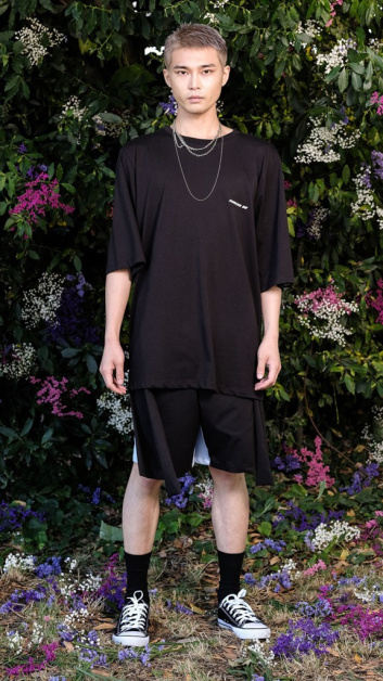 Fotoservizio/SS 2021/MEN/SFILATA/NUMERO 00/DP2/2