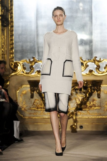 Fotoservizio/FW 2012-2013/WOMEN/MARCO DE VINCENZO/8