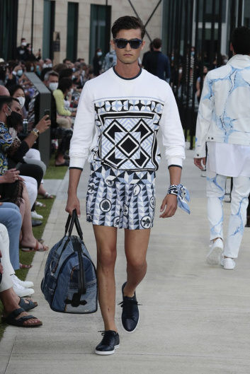 Fotoservizio/SS 2021/MEN/SFILATA/DOLCE & GABBANA/DP2/17