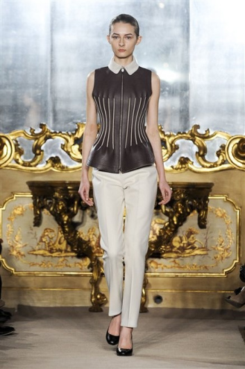 Fotoservizio/FW 2012-2013/WOMEN/MARCO DE VINCENZO/15