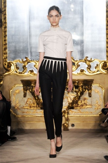 Fotoservizio/FW 2012-2013/WOMEN/MARCO DE VINCENZO/16