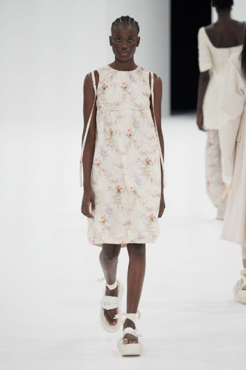 Fotoservizio/SS 2022/WOMEN/SFILATA/SPORTMAX/DP2/32