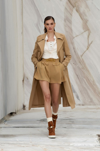 Fotoservizio/SS 2022/WOMEN/SFILATA/ELISABETTA FRANCHI/DP2/17