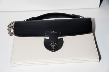 Fotoservizio/SS 2016/WOMEN/BERTONI 1949/DP2/11