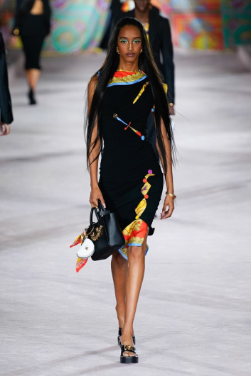 Fotoservizio/SS 2022/WOMEN/SFILATA/VERSACE/DP2/5