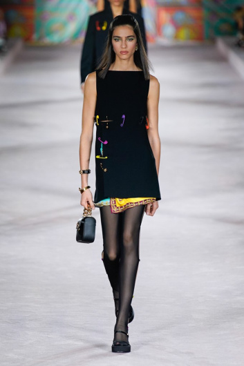 Fotoservizio/SS 2022/WOMEN/SFILATA/VERSACE/DP2/1