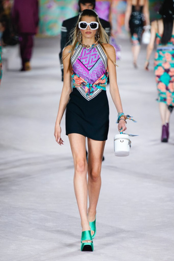 Fotoservizio/SS 2022/WOMEN/SFILATA/VERSACE/DP2/24