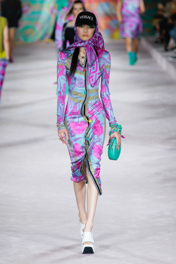 Fotoservizio/SS 2022/WOMEN/SFILATA/VERSACE/DP2/3