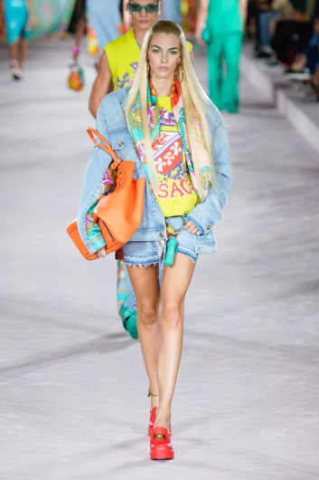 Fotoservizio/SS 2022/WOMEN/SFILATA/VERSACE/DP2/12