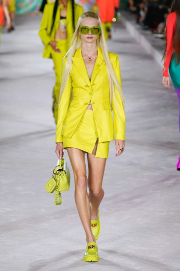 Fotoservizio/SS 2022/WOMEN/SFILATA/VERSACE/DP2/24